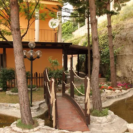 Il Castello 住宿加早餐酒店