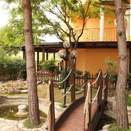 住宿加早餐酒店 Il Castello 维科德尔加尔加诺