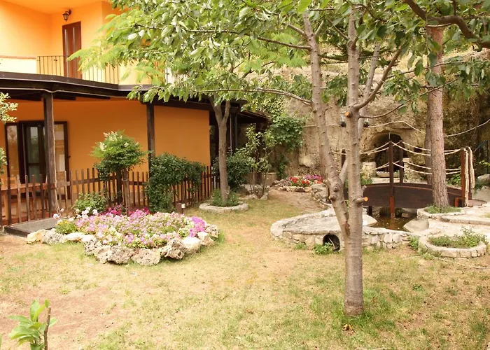 לינה וארוחת בוקר Il Castello ויקו דל גרגאנו